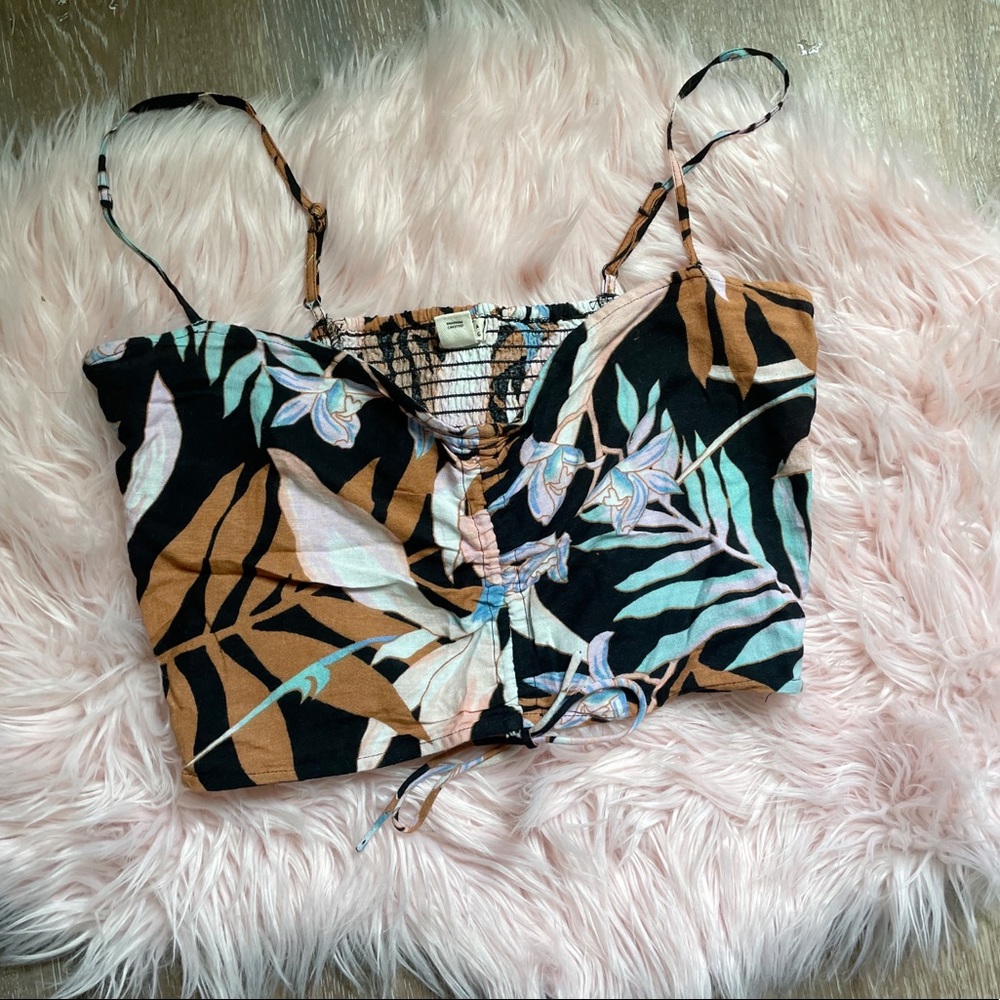 NWOT Billabong Crop Top Smocked Tropical Floral Large